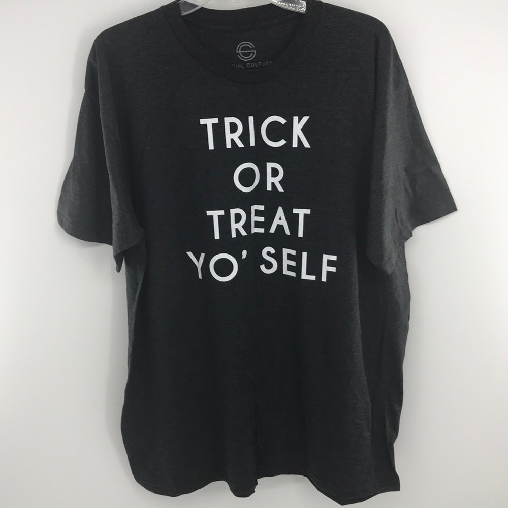 NEW Social Culture Graphic Tee Gray Shirt Size XL Trick Or Treat Unisex
